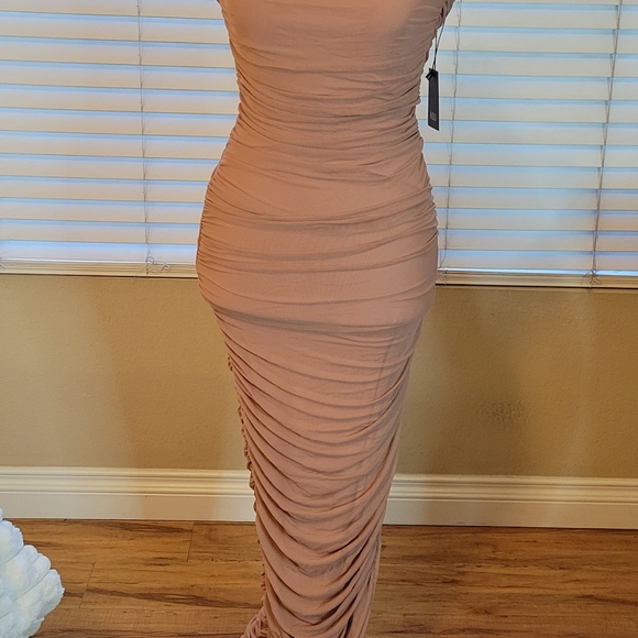 NBD Natasha Ruched Maxi Dress in Mocha Mauve Side Slit Spaghetti Straps Size XS - Picture 3 of 3